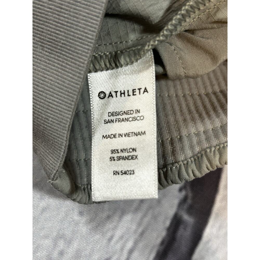 Athleta Light Gray Capri Pants Size 6 Low Rise Zip Leg Activewear - Picture 8 of 8